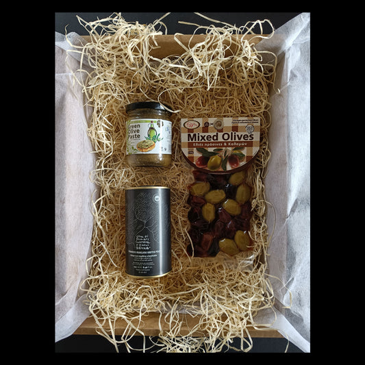 Cadeaubox olijfolie, olijfpasta en olijven